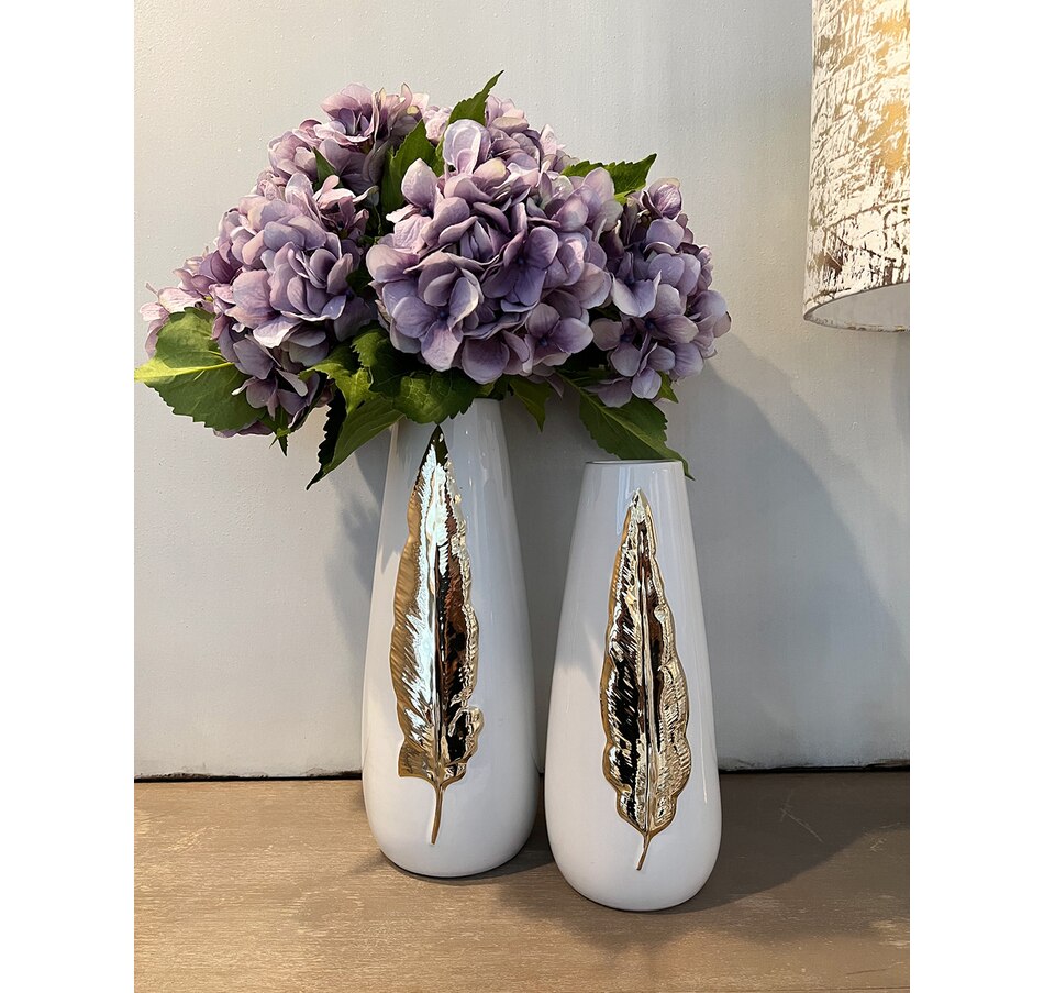 Ceramic Vase Gold Leaf Design